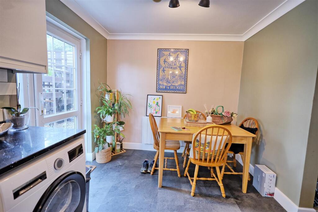 Apartment in Stevenage - More