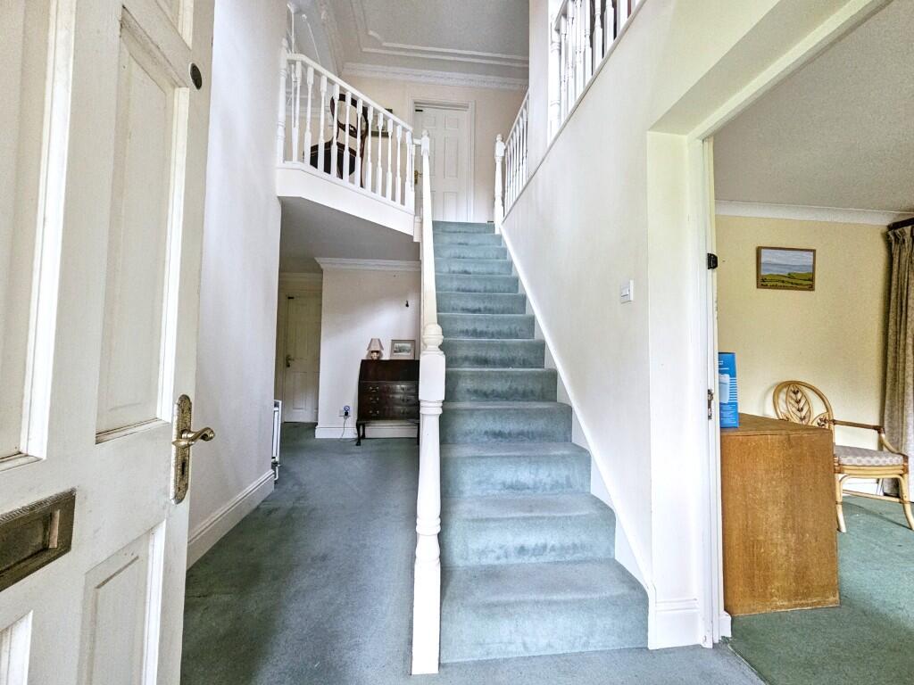 9 Oakland Park, Church Stretton, Shropshire, SY6 photo 3