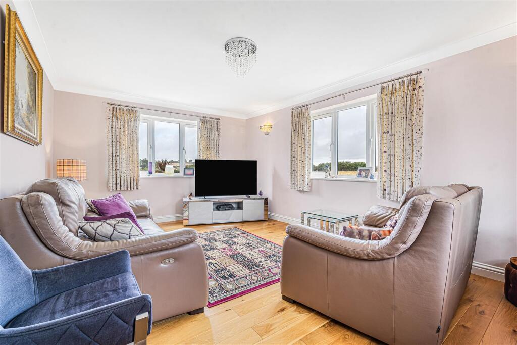 House in Plymouth, Landulph - More