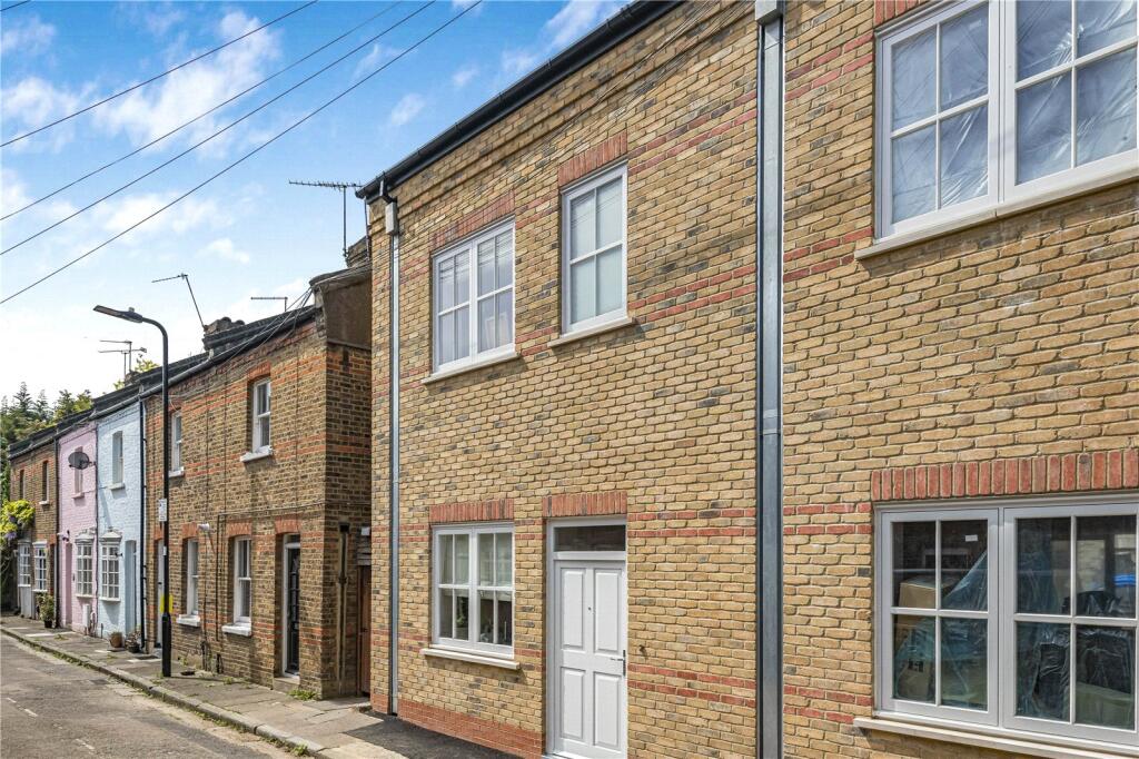 Main image of property: The Warwick, 100 Warwick Road, London, W5