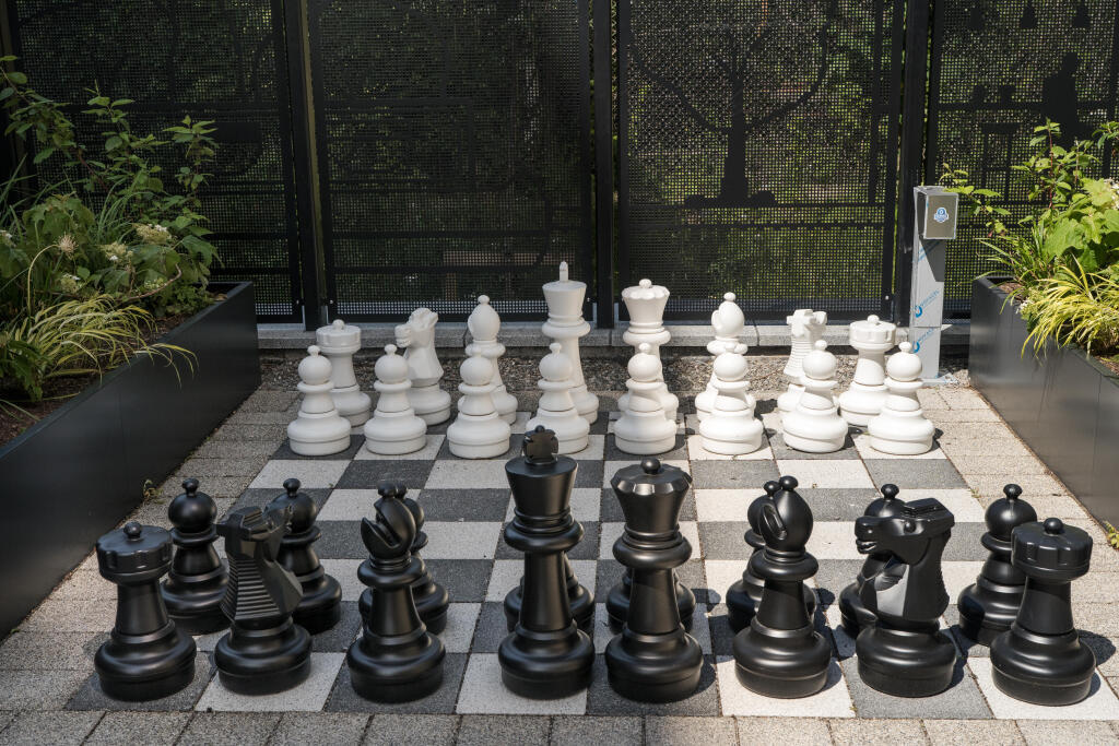 Main image of property: Railings, Middlewood Locks, M5