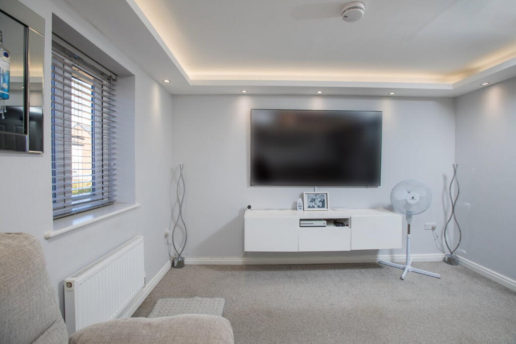House in Northampton - View 5