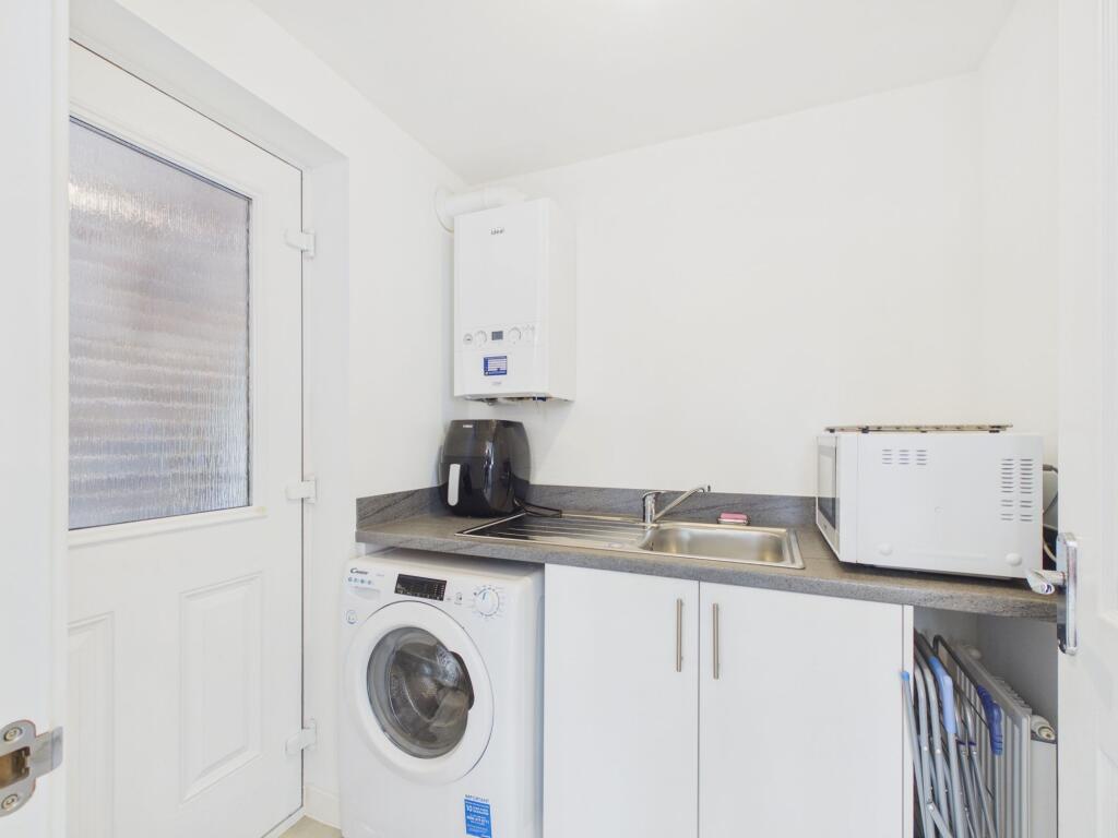 House in Cardiff, Llantwit Major - View 5