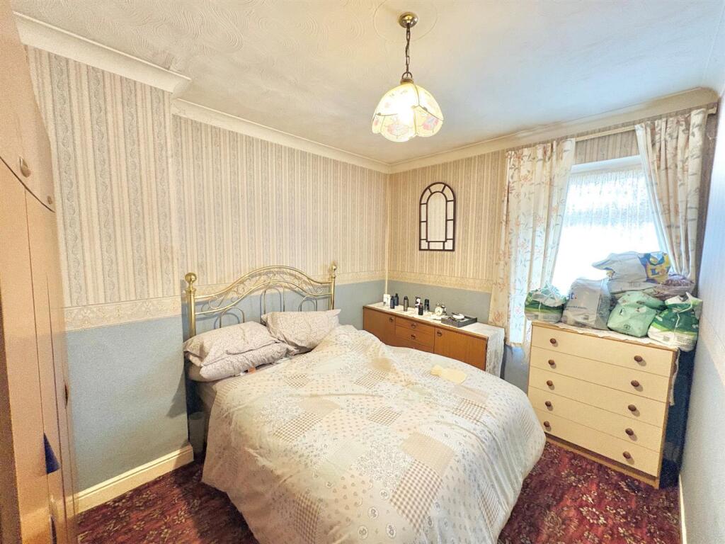 House in Wigan, Westleigh - View 4
