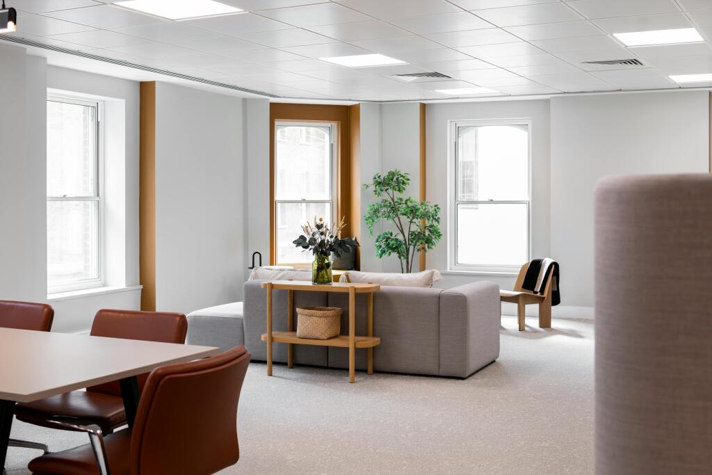Echo Space  Cannongate House  Office Curator  LARGE9.jpg