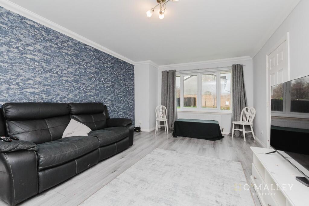 17, Acorn Drive, Tullibody, Alloa photo 3