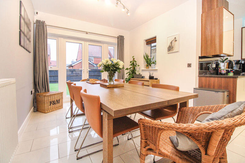 Jubilee Close, Blunham MK44 photo 4