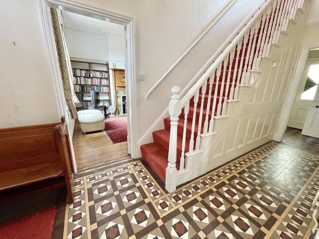 House in Dudley, West Midlands - More