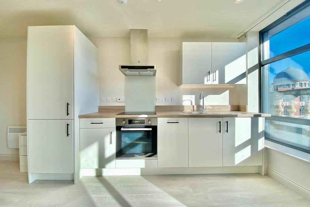 Apartment in Leeds, Leylands, Lovell Park - View 4