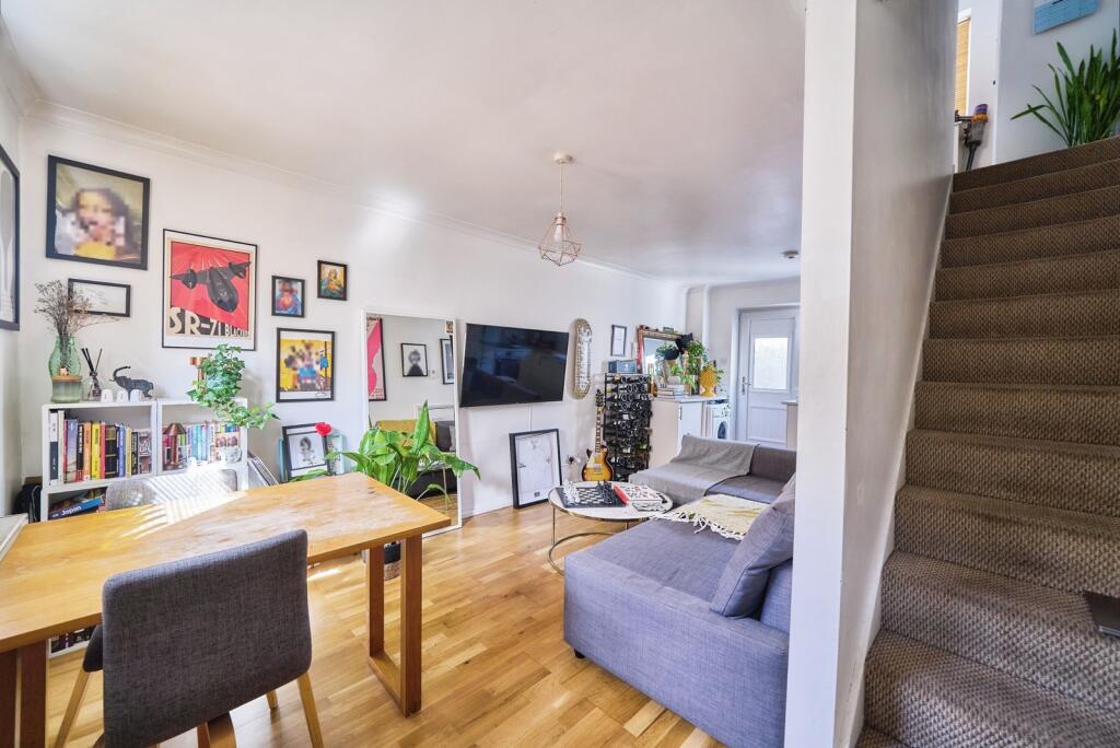 House in London - View 5