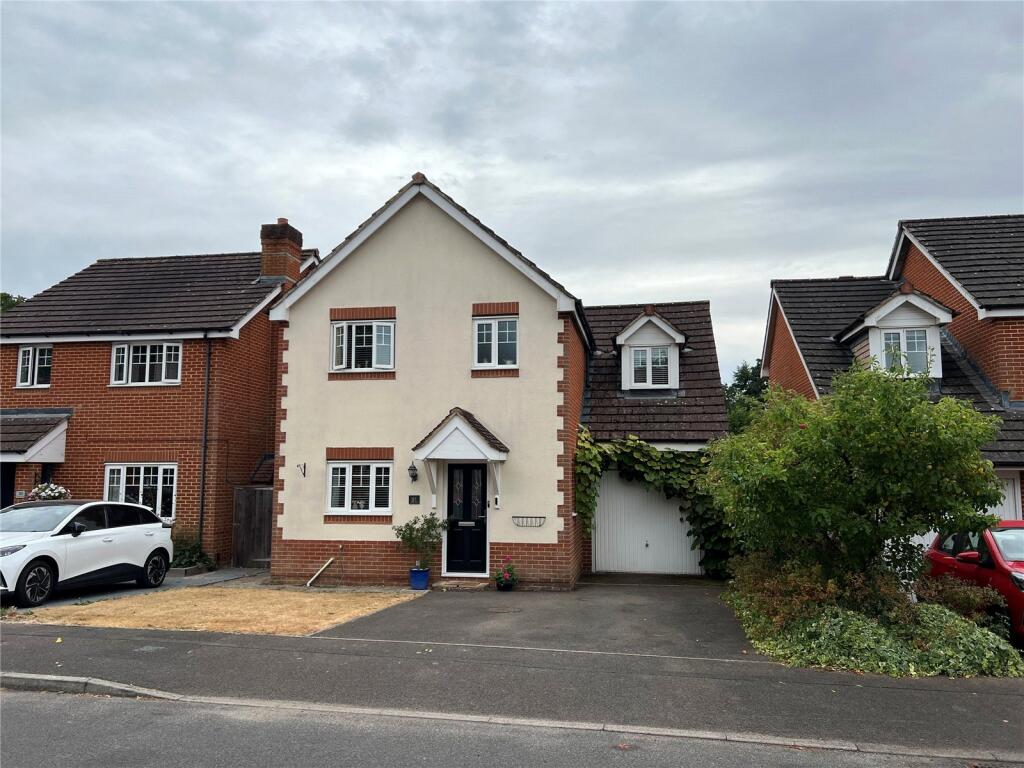 Main image of property: Weaver Moss, Sandhurst, Berkshire, GU47