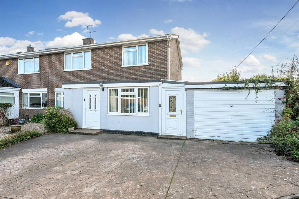 3-bed semi-detached on Woodbury Close, Biggin Hill, Westerham, £500,000