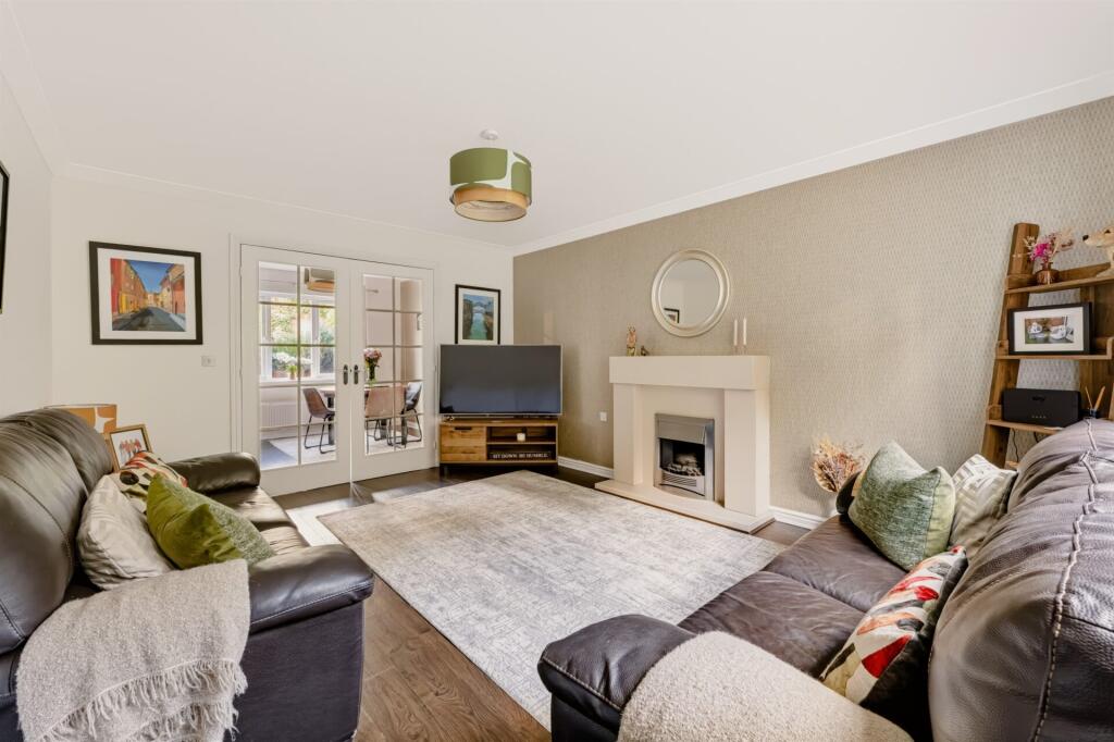 House in Glasgow, East Renfrewshire - View 3