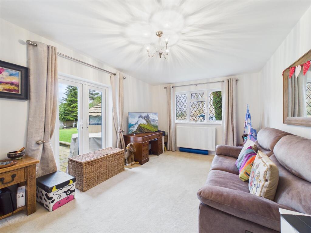 House in Kingston upon Thames - View 5