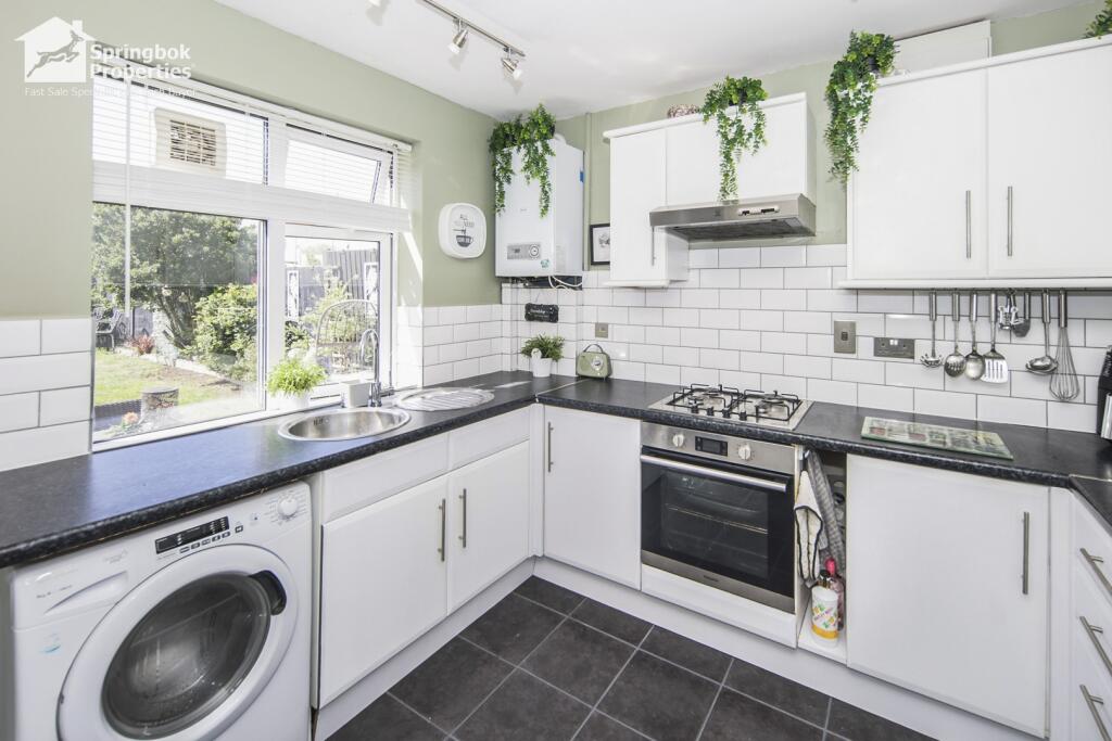 House in North Warwickshire, Chapel End, Hartshill - View 4