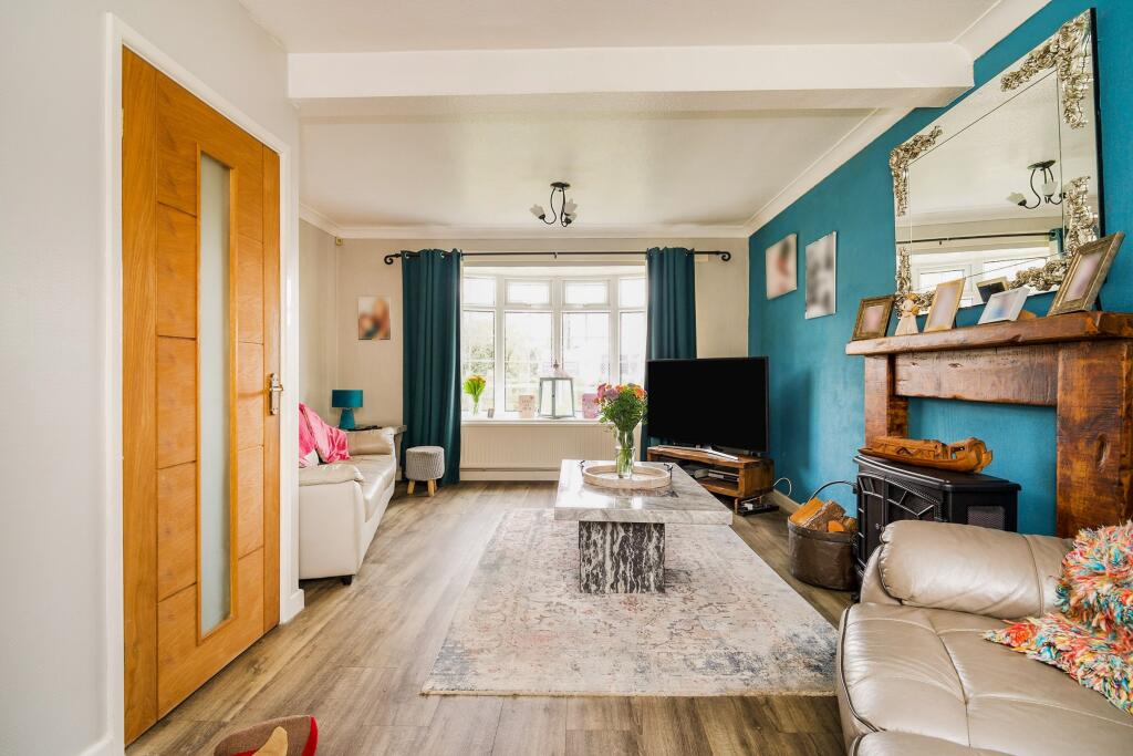 Low Cudworth Green, Barnsley, S72 photo 3