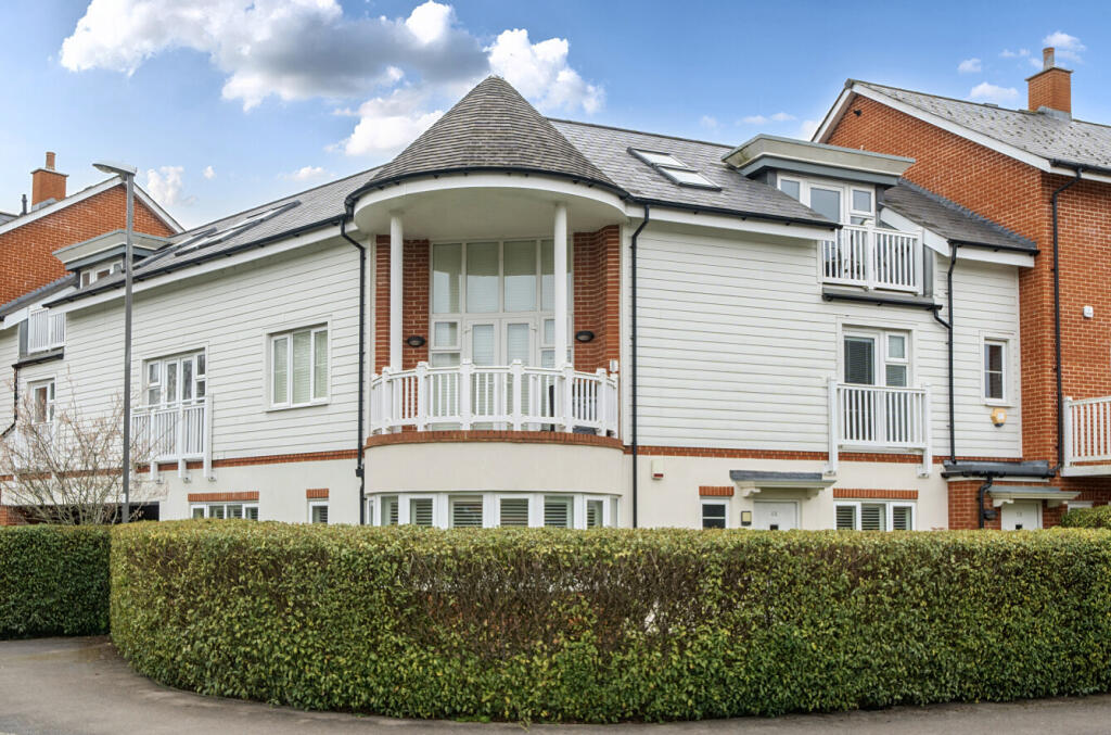 Main image of property: Sierra Road, High Wycombe, Buckinghamshire