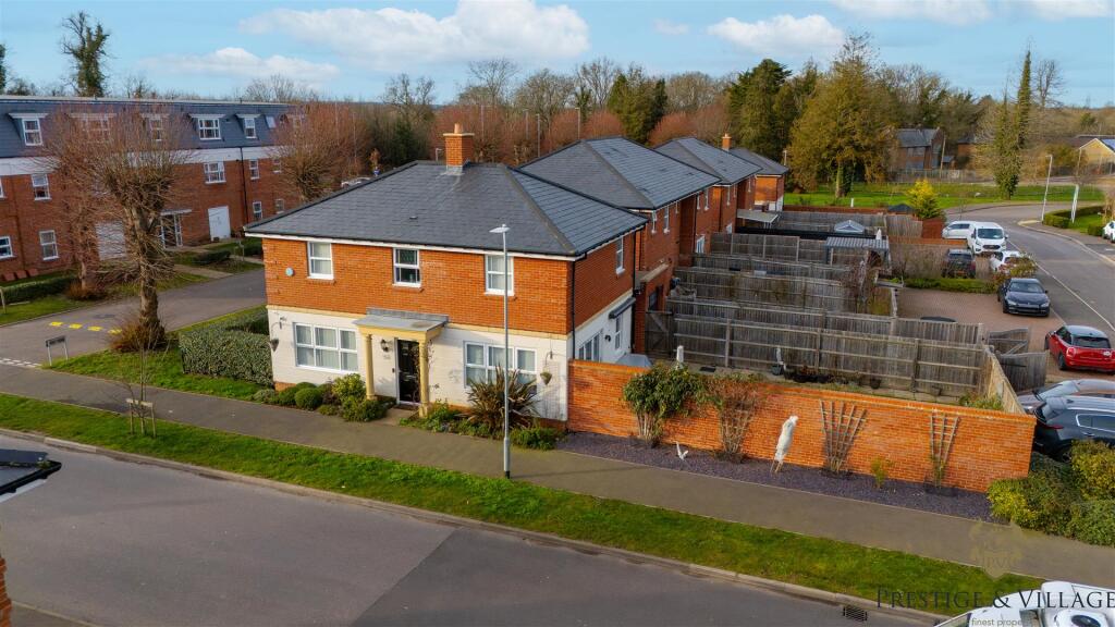 Main image of property: Heath Way, Shenley, Radlett