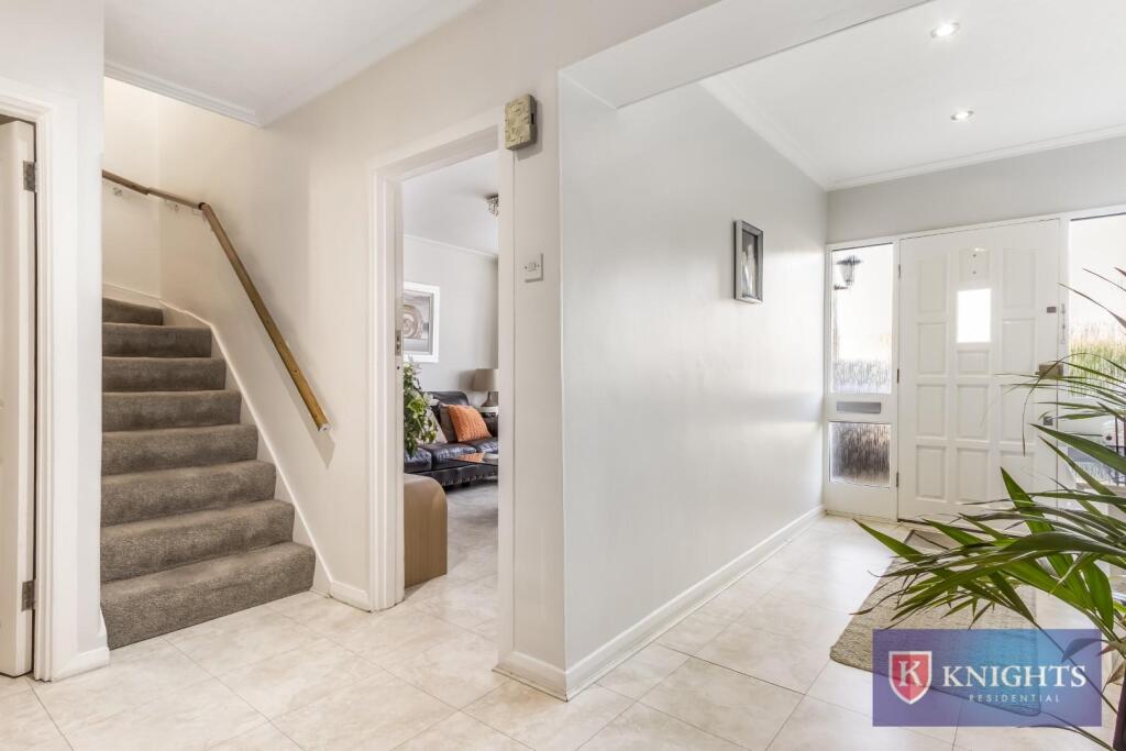 House in London - View 2