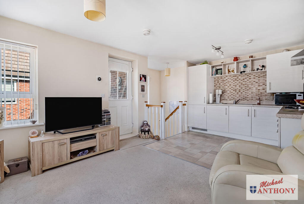 House in Milton Keynes, Broughton and Milton Keynes - View 2