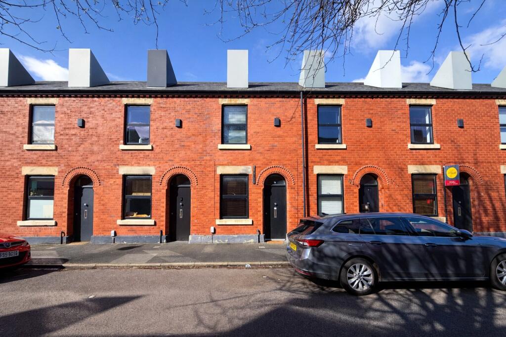 Main image of property: 61 Resevoir Street, Salford, M6