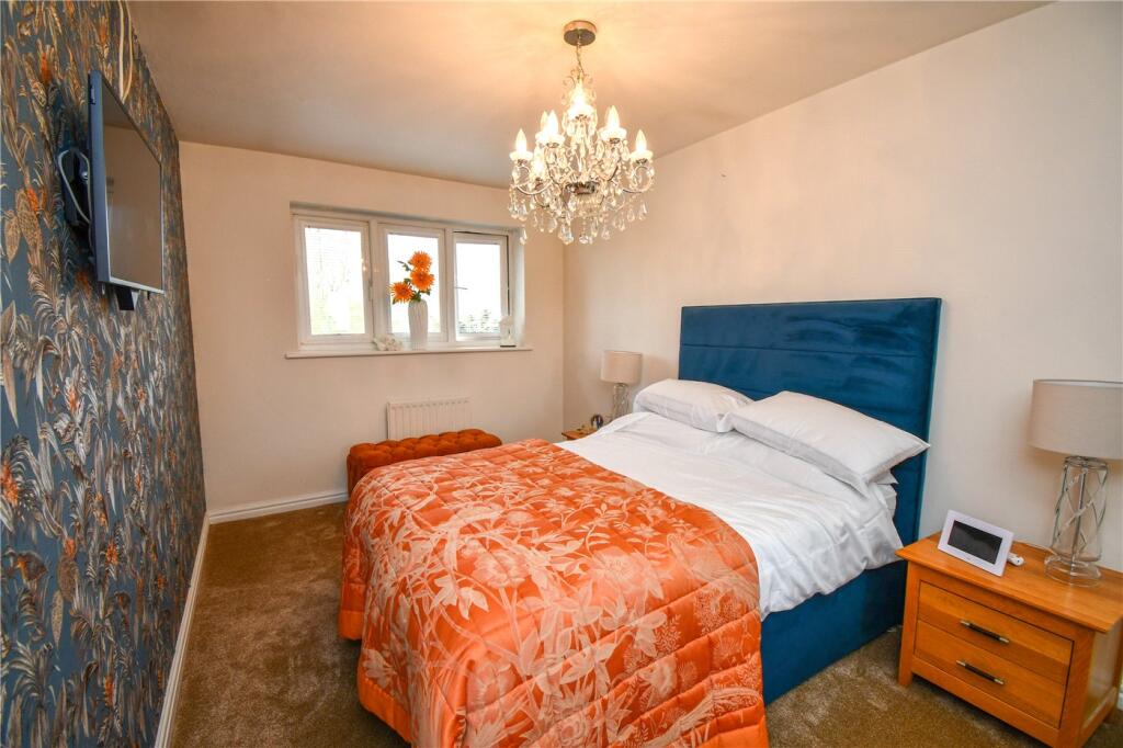 House in Ellesmere Port, The Coliseum - View 6