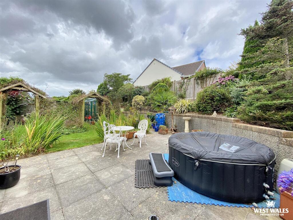 Gibbas Way, Pembroke photo 4