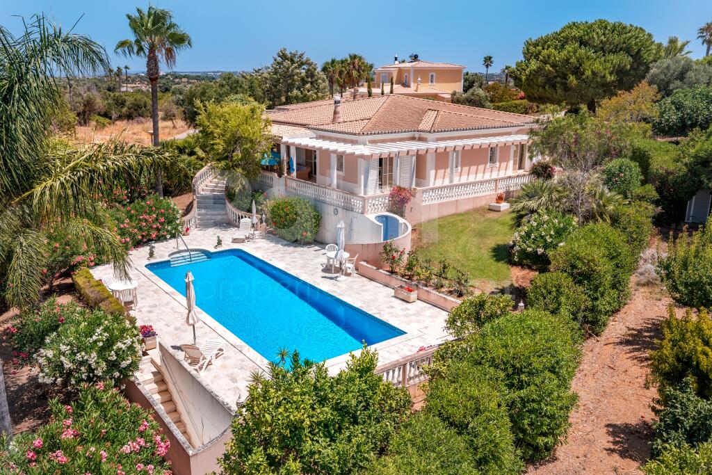 Main image of property: Algarve, Lagoa