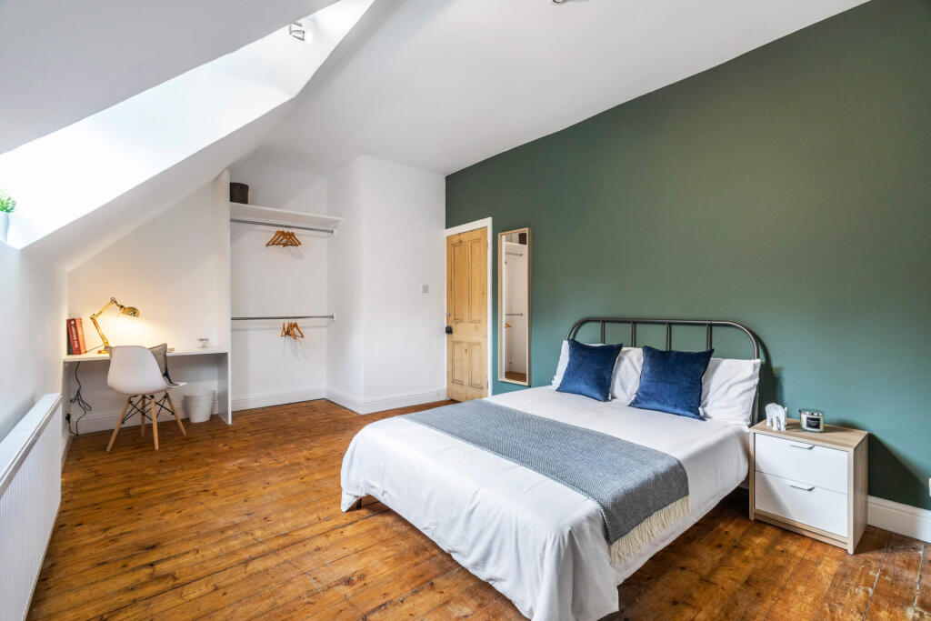 Wood Lane, Leeds – pohled 2