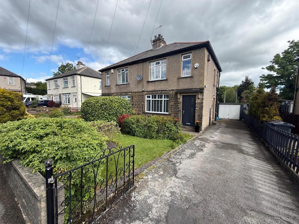 Main image of property: Althorpe Grove, Idle