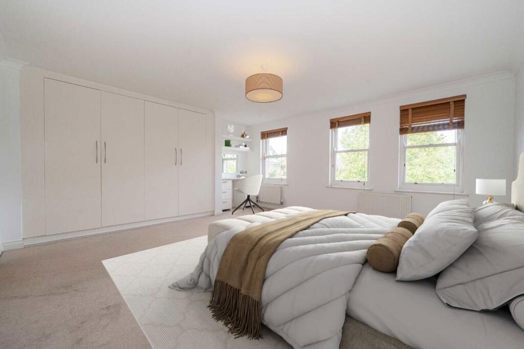 House in Twickenham - View 5