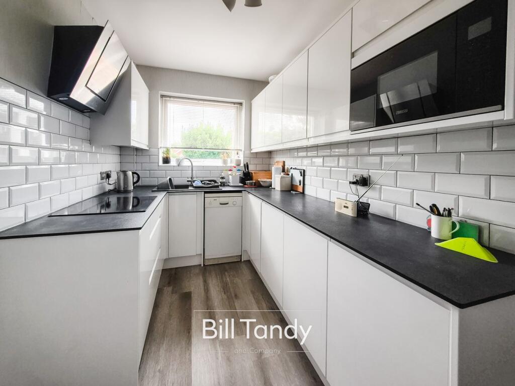 House in Lichfield, Burntwood - More
