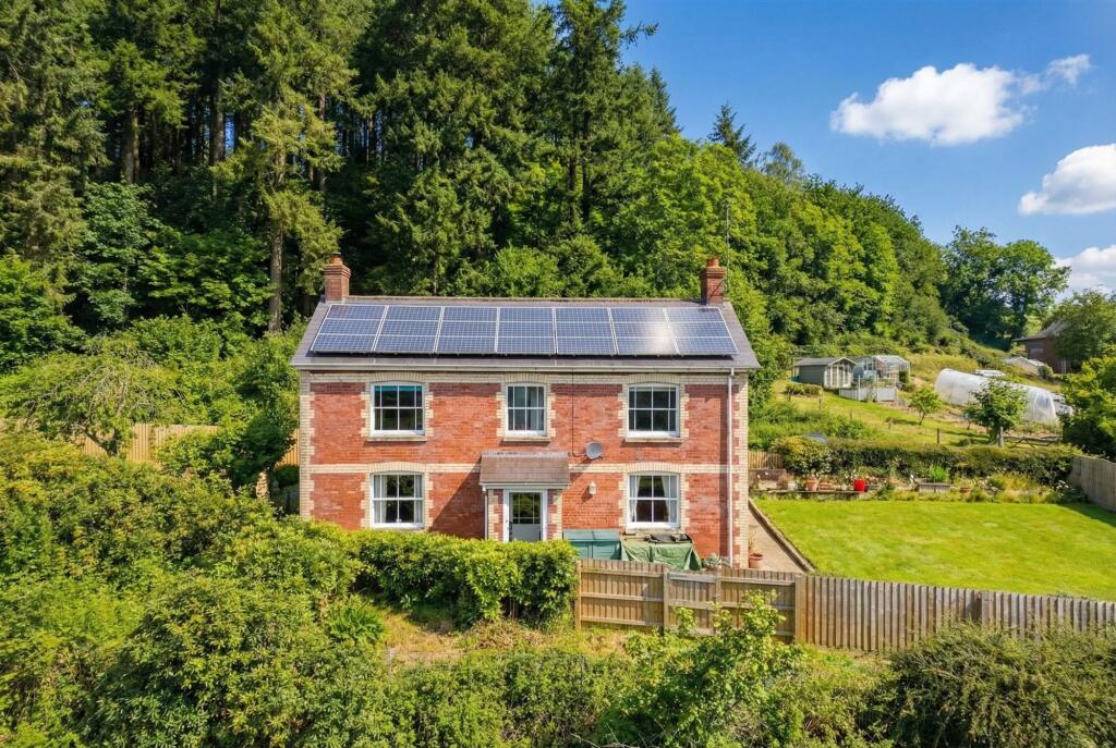 Main image of property: Chawleigh, Chulmleigh, EX18