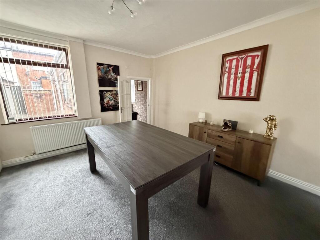 House in Houghton-le-Spring, Houghtonside - View 5