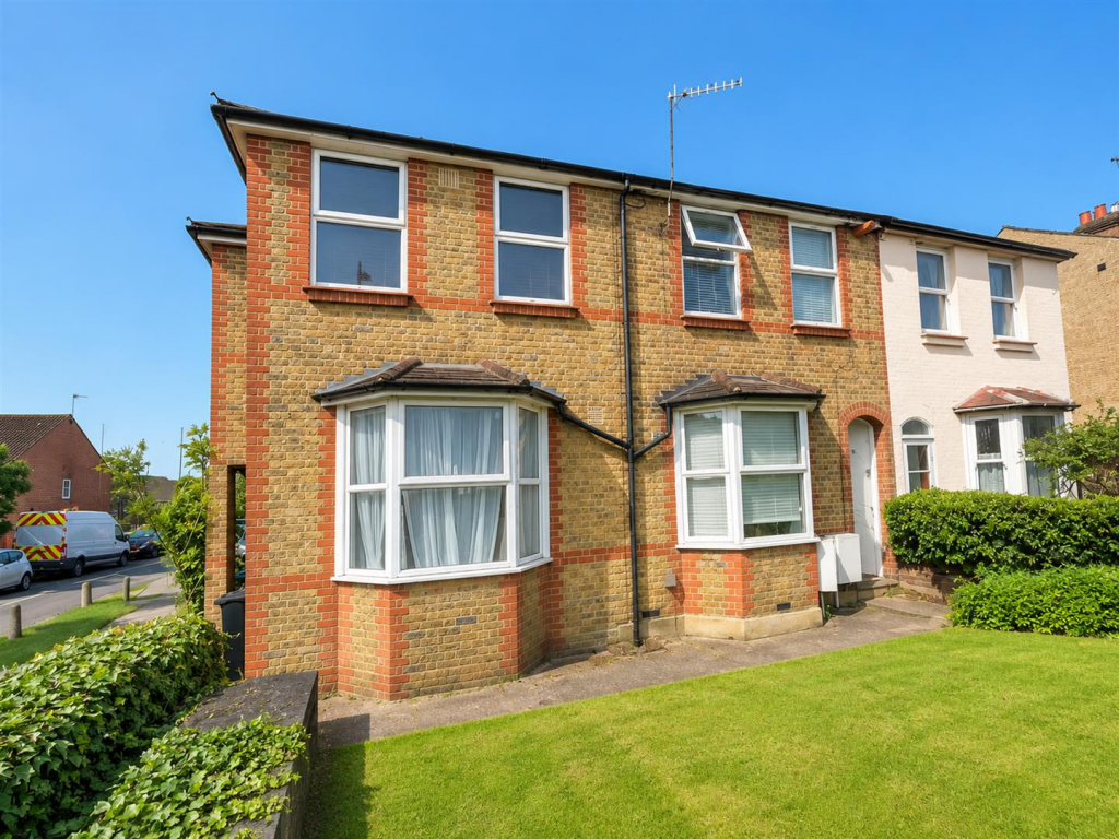 Main image of property: Gammons Lane, Watford