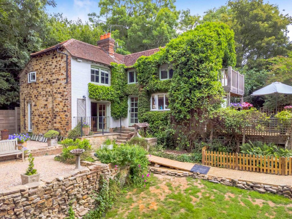4-bed detached on Nursery Lane, Nutley, TN22, £1,200,000