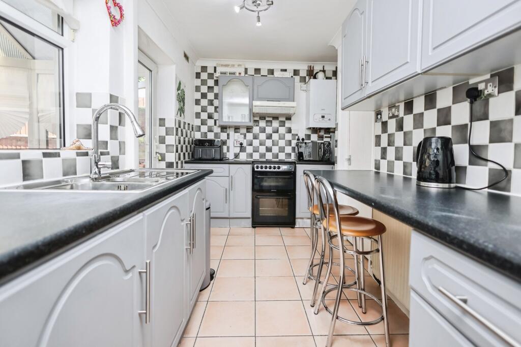 House in Birmingham, West Midlands - View 3