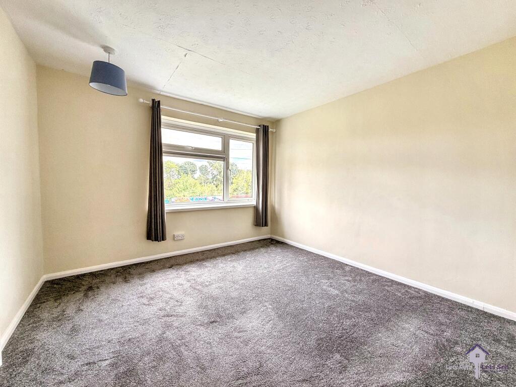 Apartment in Southampton - View 4