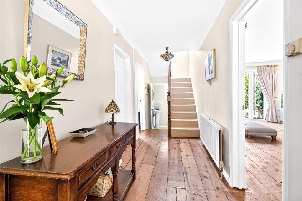 House in Epping Forest, Loughton - View 5