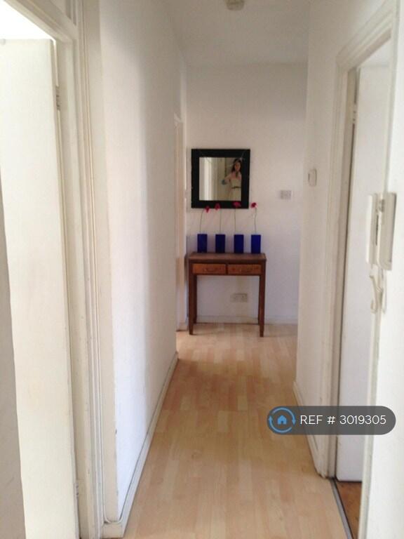 Apartment in London - View 2