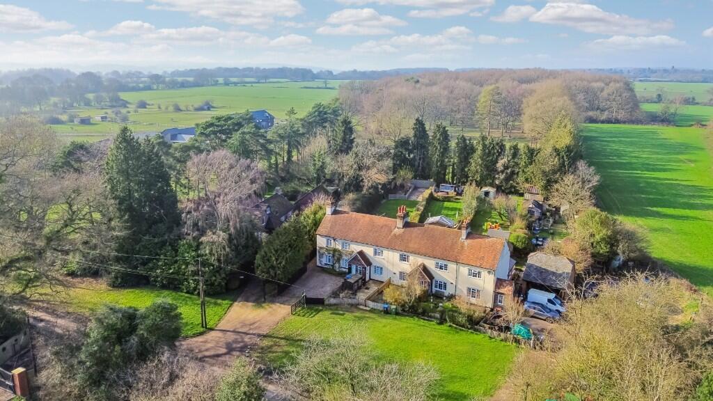 Main image of property: Gaddesden Row