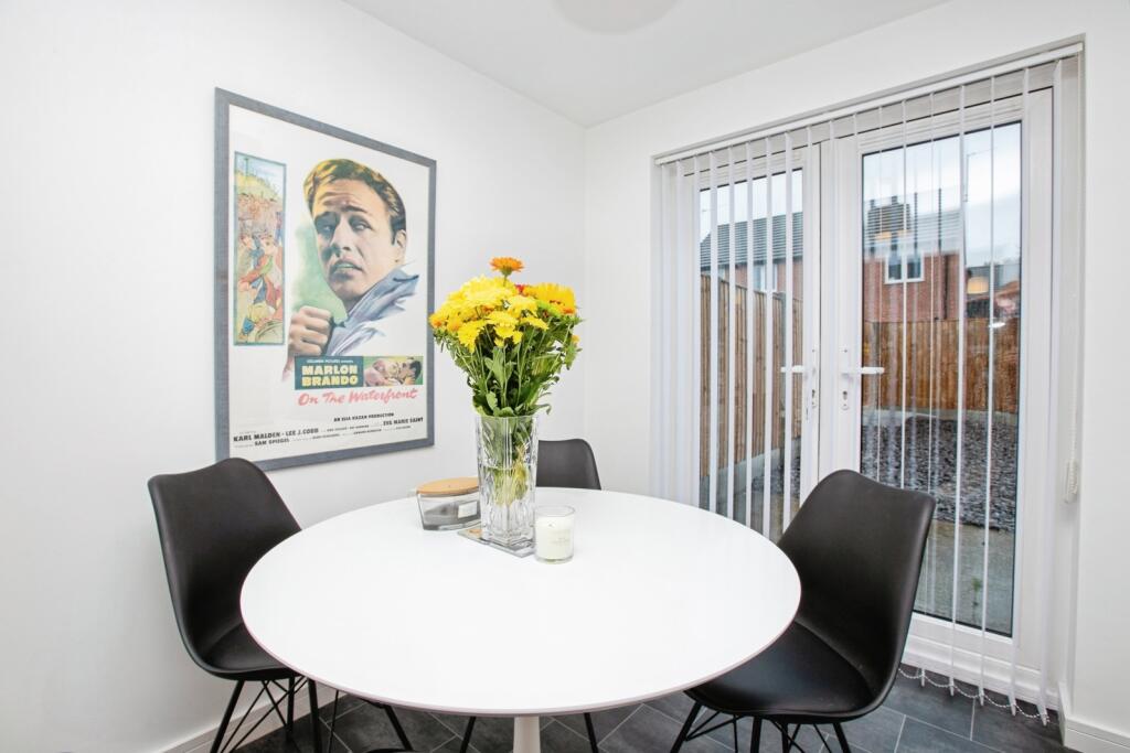 House in Mansfield, Warsop - More