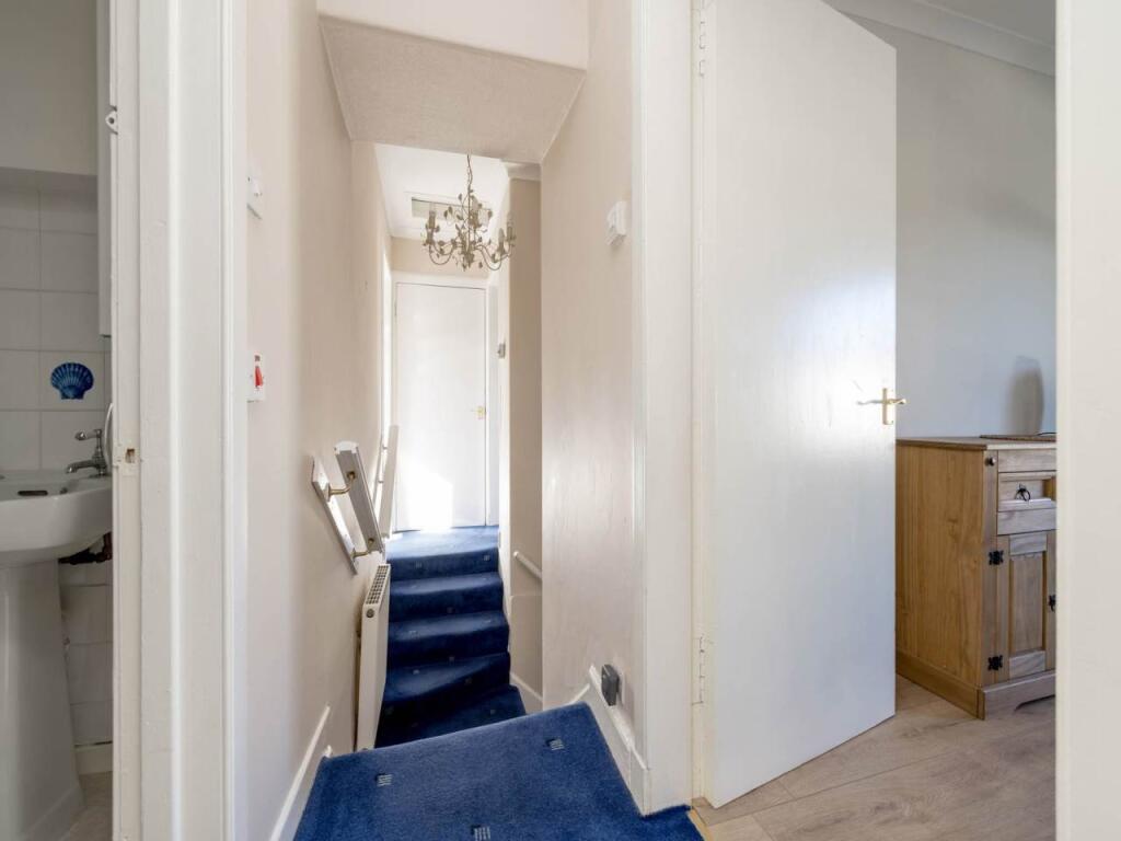 Apartment in Edinburgh, Davidson's Mains - More
