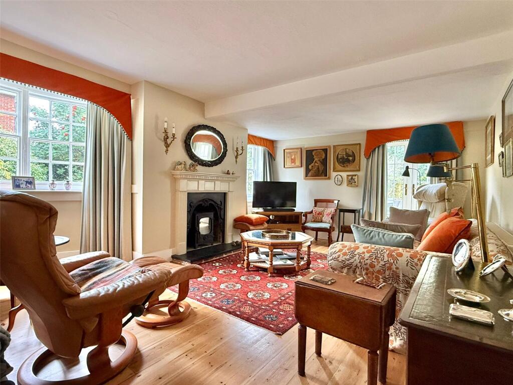 Barnes Lane, Milford on Sea, Lymington, Hampshire, SO41 photo 2