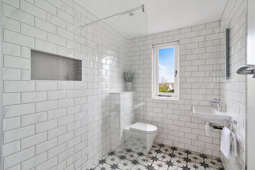 House in Kingston upon Thames - View 5
