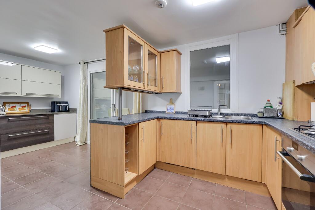Constable Close, Sholing photo 3
