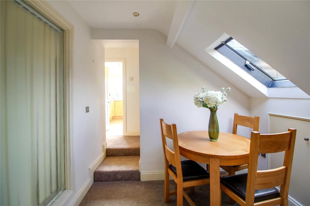 Apartment in Newcastle upon Tyne - View 5