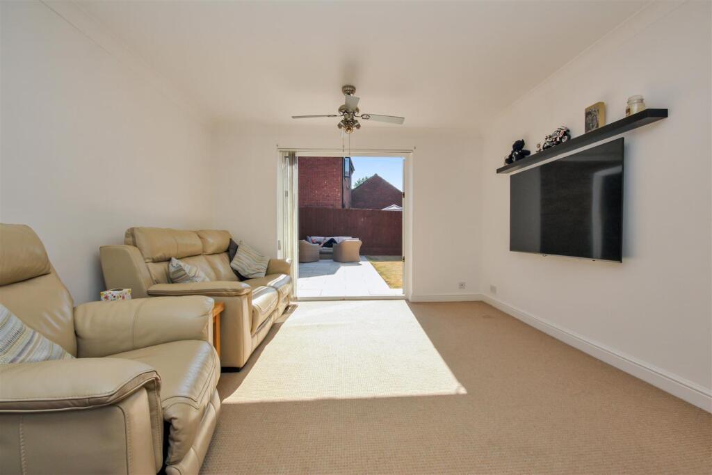 Thames Road, Wellingborough - View 3