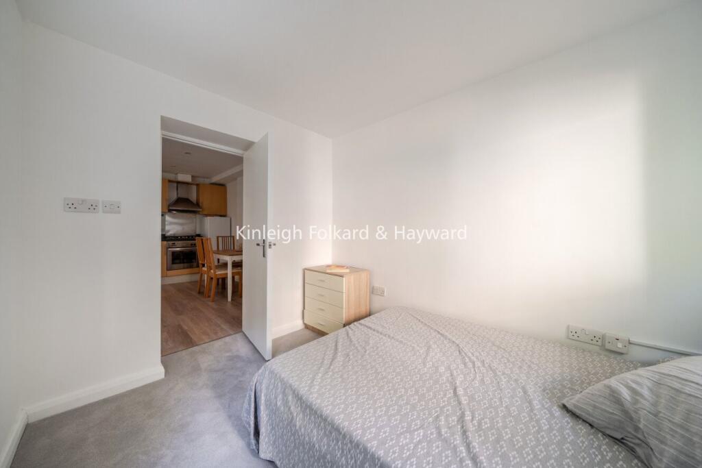 Apartment in London - View 5