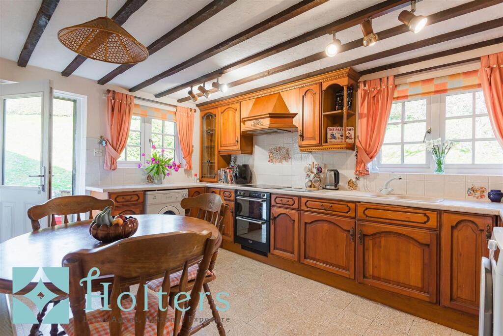 House in Shrewsbury - View 4